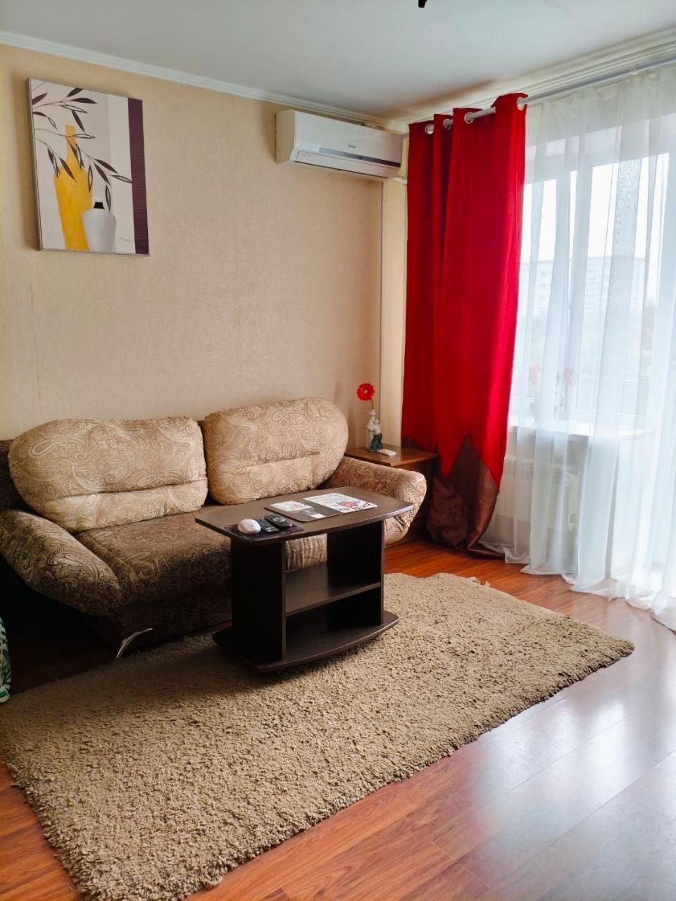 Spacious Apartment With Balcony كريمنشوك المظهر الخارجي الصورة